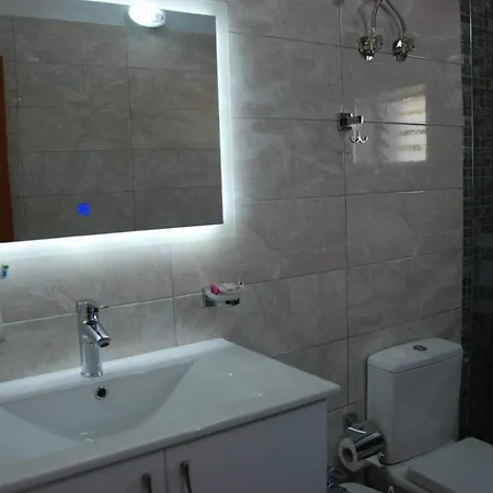 The Hill 5* Sarande